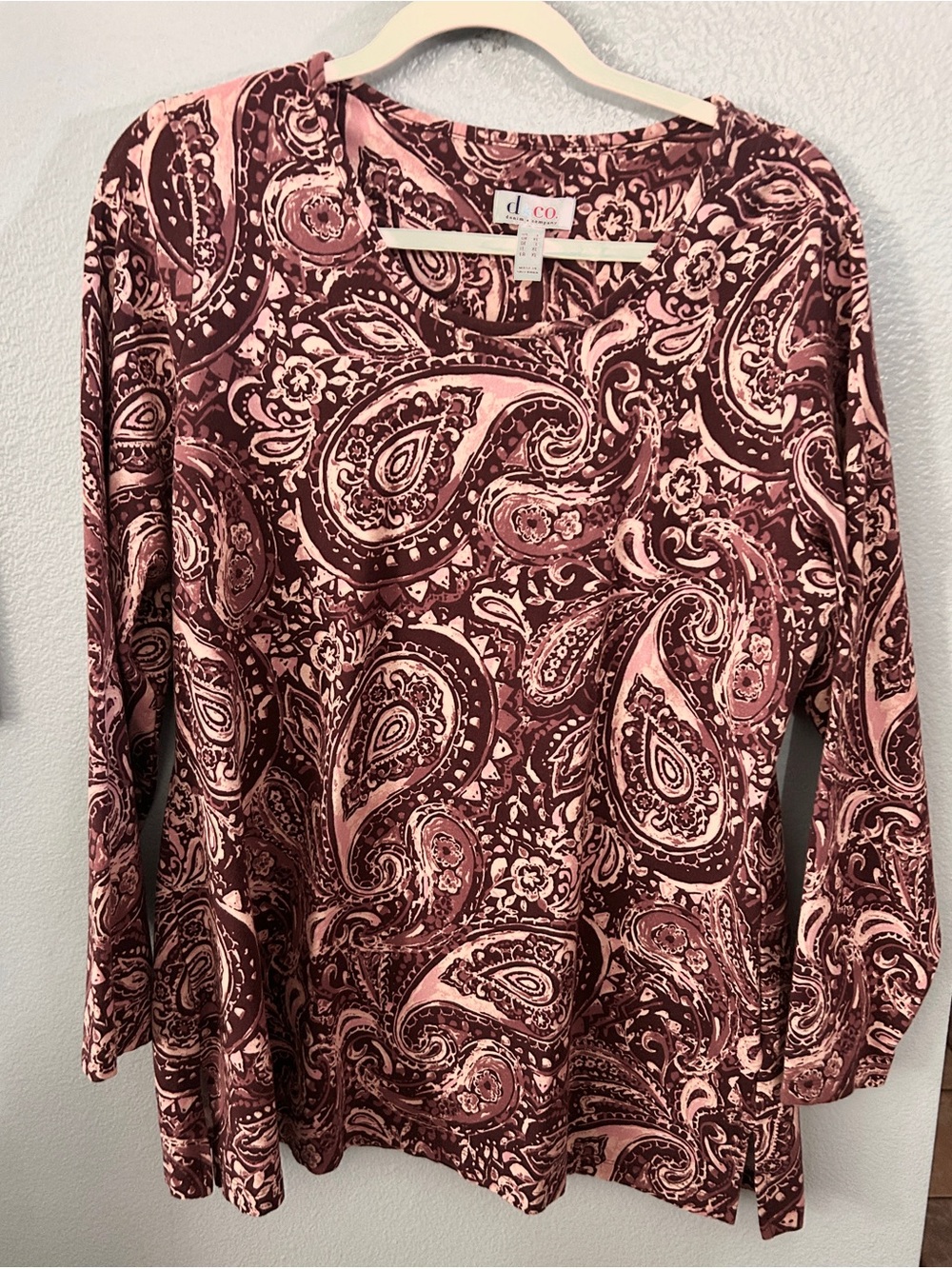D&Co Paisley Long-Sleeve Scoop Neck Top in Rose Wine Size Large